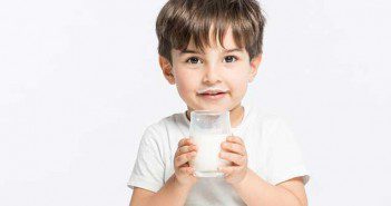 Miti e verità: latte e derivati nella dieta dei bambini