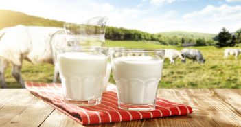 DIETA LACTOSE FREE: OGGI È FACILE COME BERE UN BICCHIER… DI LATTE!